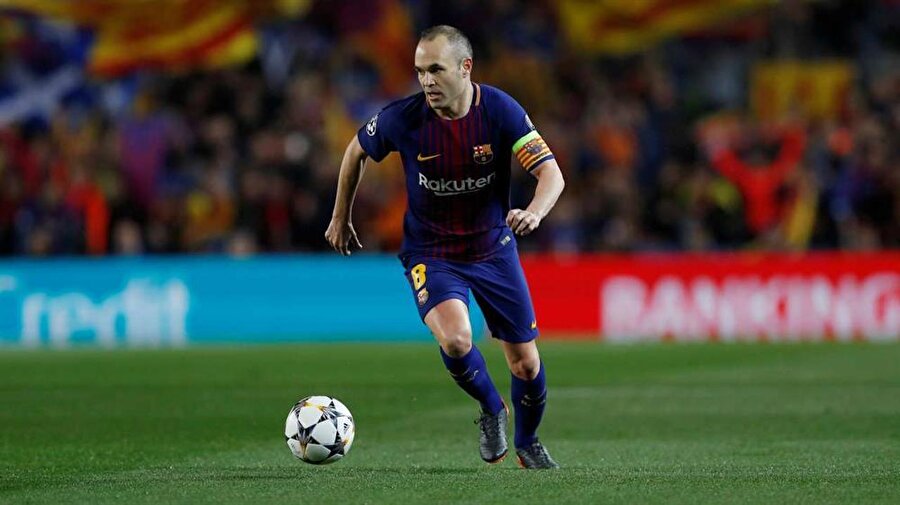 Andres Iniesta
Barcelona'nın altyapısında yetişen 34 yaşındaki Andres Iniesta çok sevdiği kulübüne kısa bir süre önce veda etti. Deneyimli futbolcu Barcelona formasıyla 32 kez şampiyonluk yaşadı.