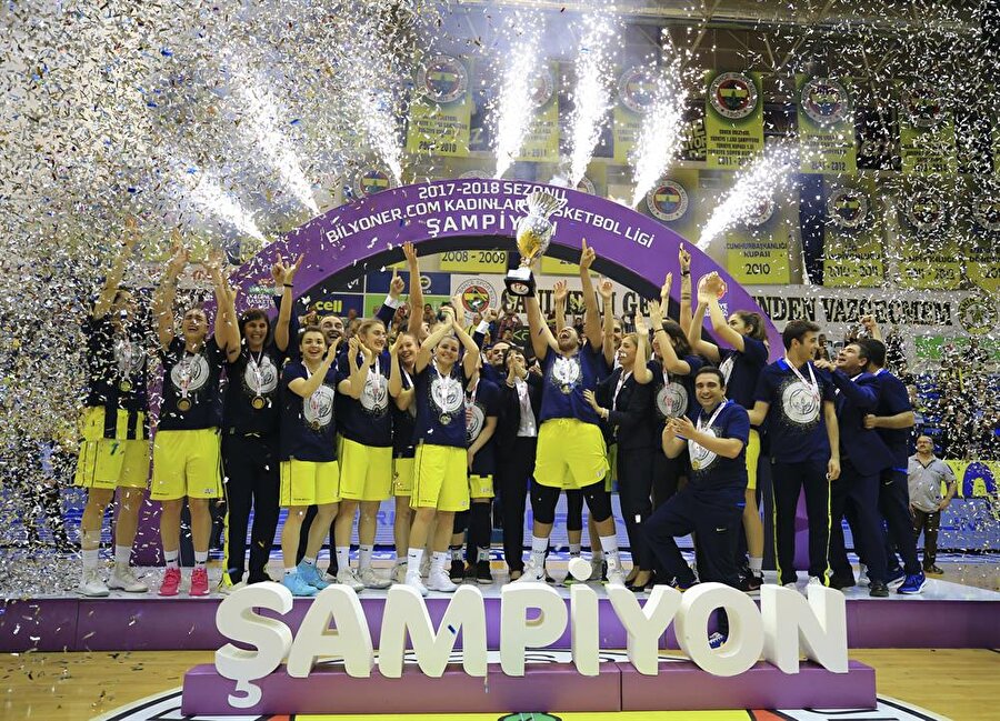 ​Fenerbahçe Kadın Basketbol takımı şampiyon oldu