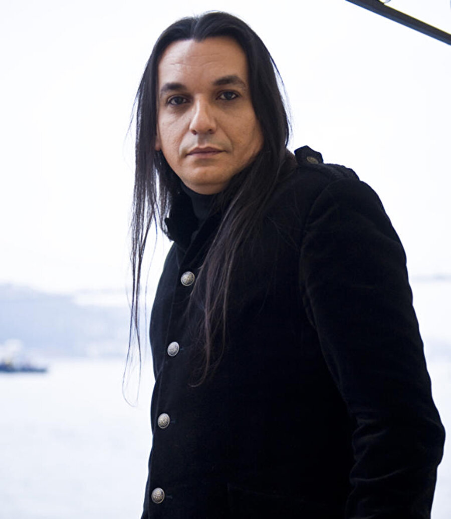 Ünlü sanatçı Gökhan Kırdar'dan üzücü haber! Yoğun bakıma kaldırıldı