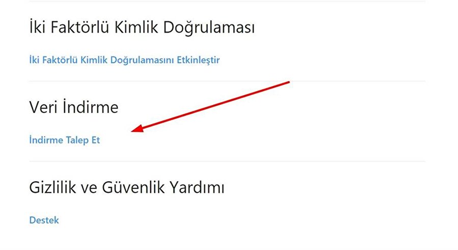 Tüm verilerinizi indirin
Instagram'da geçtiğimiz aylarda tüm verileri indirme özelliği aktif edildi. Böylece paylaşımlar; beğeniler ve diğer detaylar bir paket halinde indirilebiliyor. Profil üzerinden Ayarlar > Veri İndirme > İndirme Talep Et düğmesine tıklamak yeterli. 