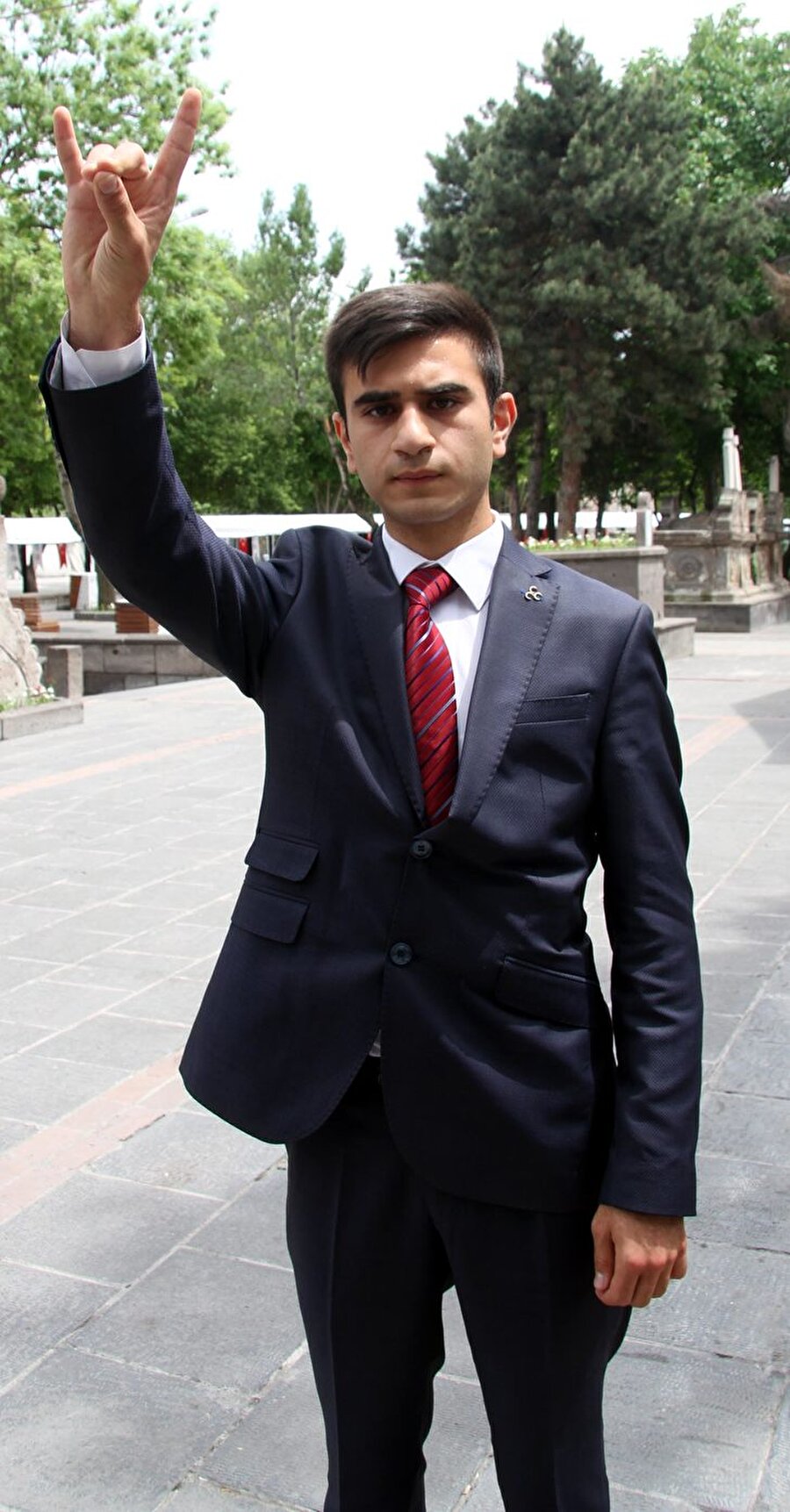 Veli Oğuzhan Öztürk - MHP

                                    
                                    Lise son sınıf öğrencisi olan Veli Oğuzhan Öztürk, MHP'nin en genç milletvekili adaylarından oldu. 18 yaşında olan Öztürk Kayseri 10’uncu sıradan milletvekili adayı oldu. Kayseri 10 milletvekili çıkartıyor. MHP 2015 genel seçimlerinde Kayseri’den 1 milletvekilini Meclis’e yollamıştı.
                                
                                