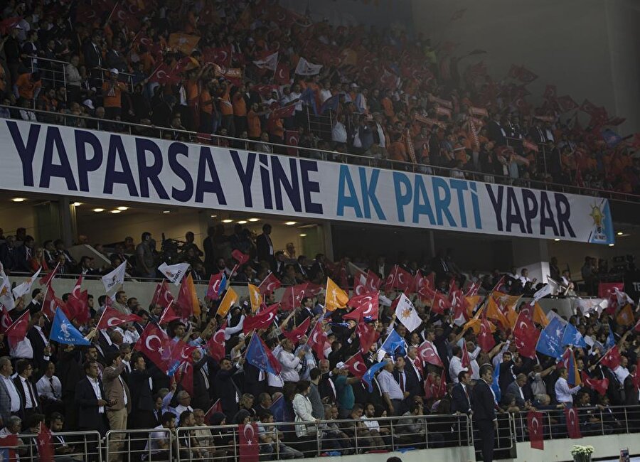 Merakla beklenen AK Parti'nin seçim beyannamesi görücüye çıktı