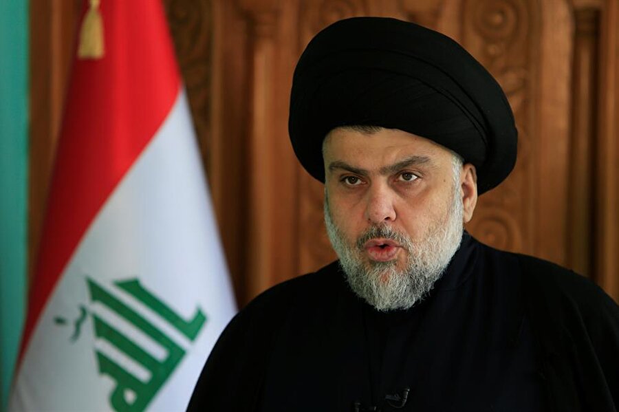Irak'ta "kesin zafer" Sadr'ın

                                    
                                    Irak'ta 12 Mayıs’ta yapılan genel seçimlerin kesin sonuçlarına göre, Şii lider Mukteda es-Sadr'ın desteklediği koalisyon birinci çıktı. Irak Bağımsız Yüksek Seçim Komiserliği Daire Başkanı Riyad Bedran, Bağdat'ta komiserlik binasında düzenlediği basın toplantısında, kesin sonuçlara göre ülkede birinciliği Sadr’ın elde ettiğini bildirdi. Sadr'ın desteklediği Sairun koalisyonu 329 sandalyeli mecliste 54 milletvekili kazandı.
                                
                                