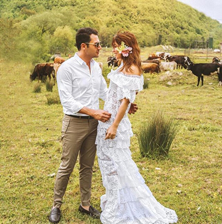 ​Seren Serengil ve Yaşar İpek çifti Fransa'ya gidip gizlice evlendi