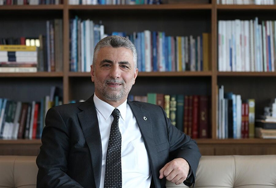 Albayrak Grubu Üst Yöneticisi (CEO) Doç. Dr. Ömer Bolat