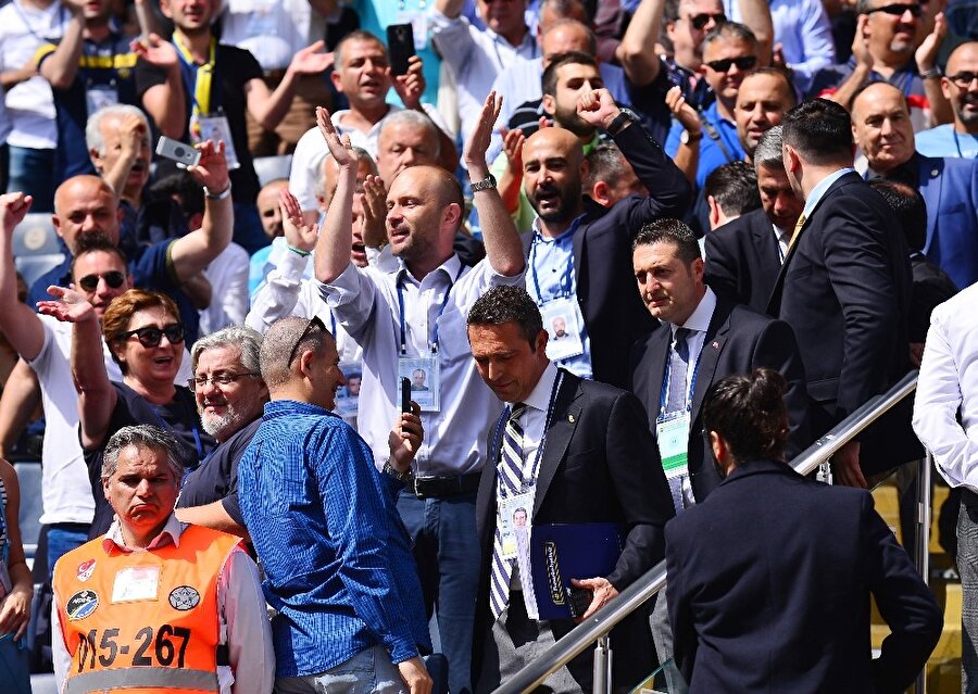 10:35 | Başkan adayı Ali Koç, stadyuma alkışlar eşliğinde giriş yaptı.

                                    
                                    
                                    
                                    
                                    
                                    
                                    
                                    
                                    
                                    
                                    
                                    
                                    
                                    
                                    
                                    
                                    
                                    
                                
                                
                                
                                
                                
                                
                                
                                
                                
                                
                                
                                
                                
                                
                                
                                
                                
                                