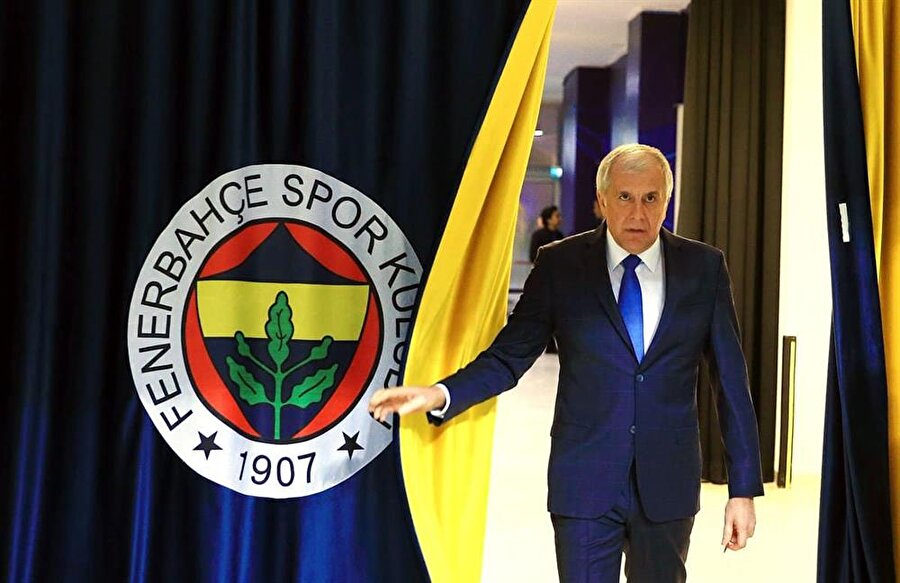 BASKETBOL ŞUBESİ
Ali Koç’un herhangi bir yeniliğe gitmeyeceği tek şube, burası olacak. Željko Obradović ile yola devam edeceğini seçilmeden önce dahi deklare eden Koç, basketbol şubesinin direksiyonunu sportif anlamda Sırp koça emanet edecek. Obradovic ile Maurizio Gherardini'ye sınırsız özgürlük ve istedikleri bütçeyi sağlama sözü vermesi beklenen Ali Koç, bu şubede ‘mini bir özerklik’ hedefliyor.