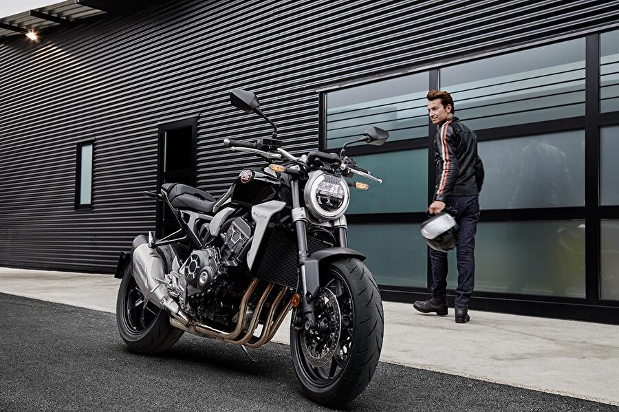 Honda CB1000R