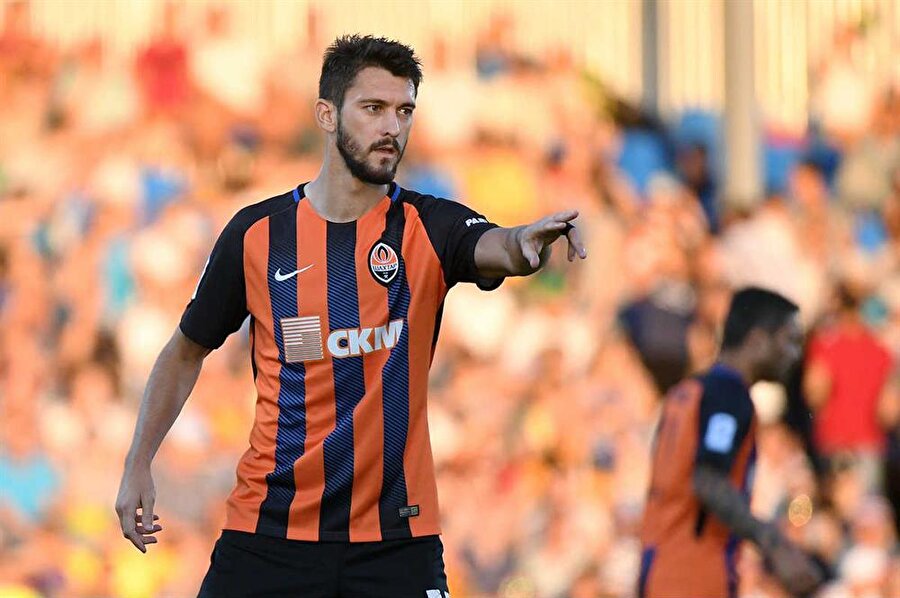 Portekiz Birinci Futbol Ligi ekibi Benfica, Arjantinli forvet Facundo Ferreyra'yı transfer etti.