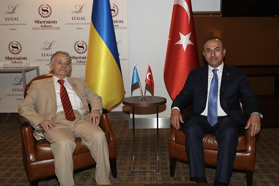 Dışişleri Bakanı Çavuşoğlu, Kırım Türkleri Kültür ve Yardımlaşma Derneği'nin düzenlediği iftar davetine katıldı.
