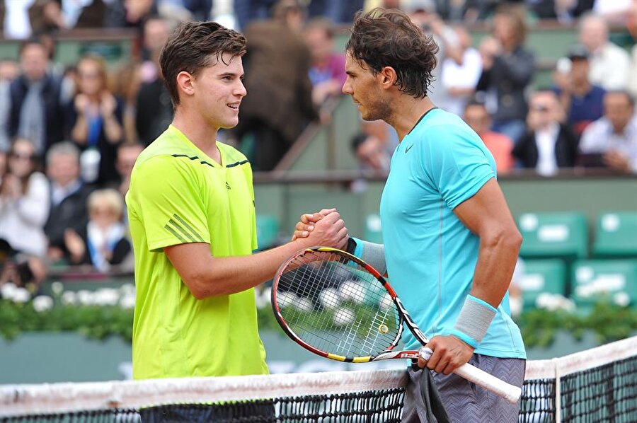 Tek erkeklerde İspanyol Nadal ile Avusturyalı Thiem, yarın finalde karşı karşıya gelecek.