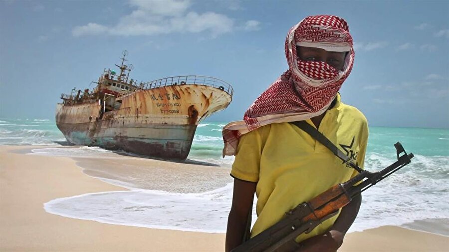 Somali'deki güvenlik zaafiyeti, dünya kamuoyunu meşgul eden olaylara sebebiyet verebiliyor..