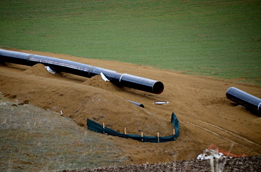 Türkiye, enerjide merkez ülke olacak
Boru hattına ilk test gazı ise 23 Ocak 2018'de basıldı. Proje, Türkiye'nin enerji arz güvenliğine önemli katkı sağlayacak.