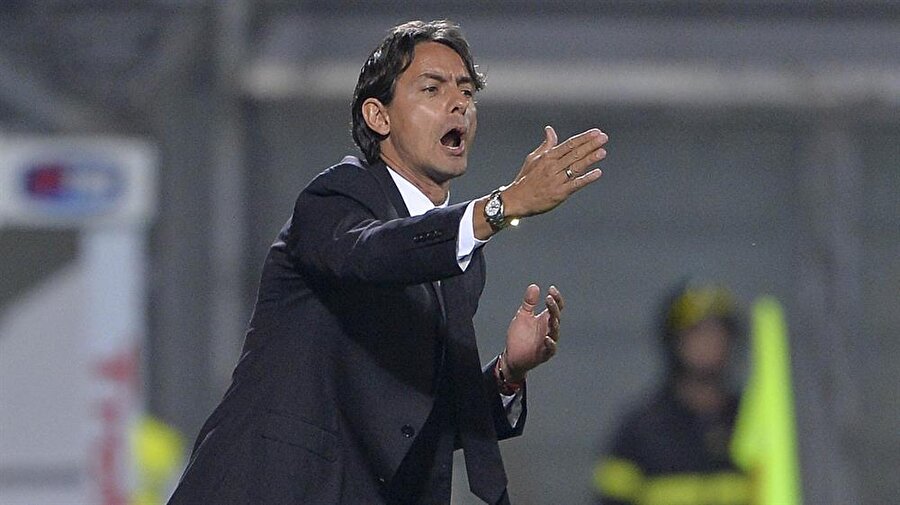Serie A ekiplerinden Bologna, teknik direktör Filippo İnzaghi ile 2 yıllığına anlaştı.