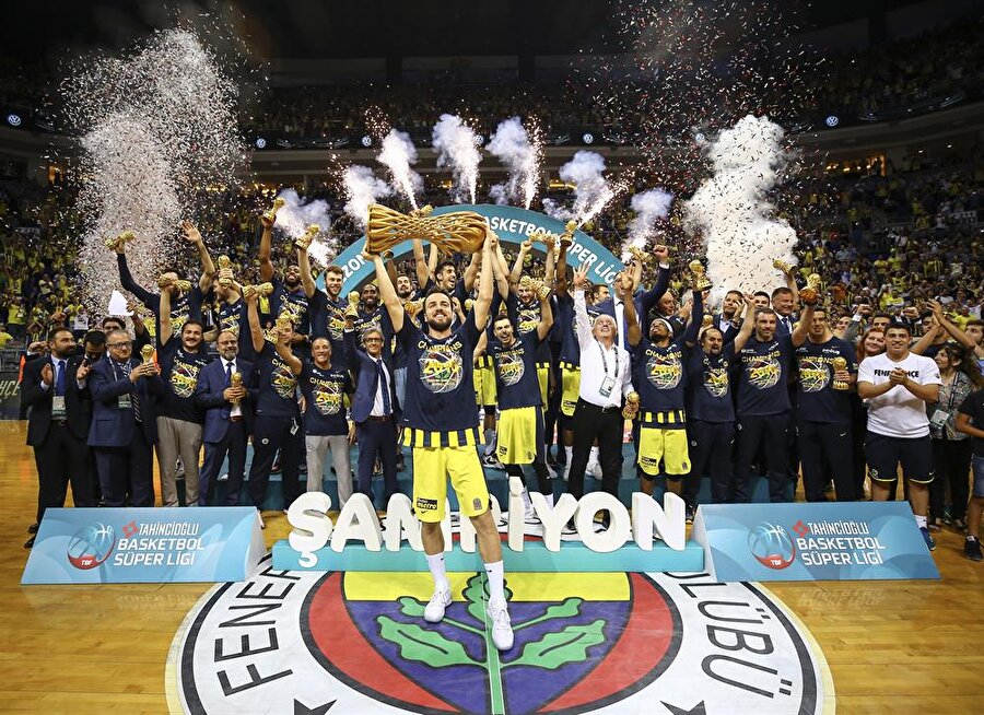Şampiyon Fenerbahçe!