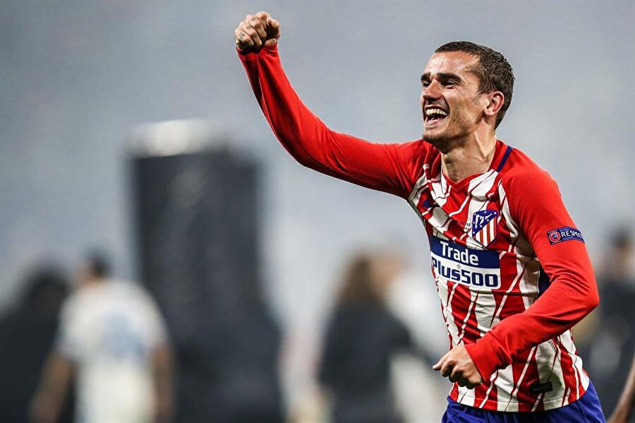 Antoine Griezmann, takımda kaldığını açıklayan bir video yayınladı.