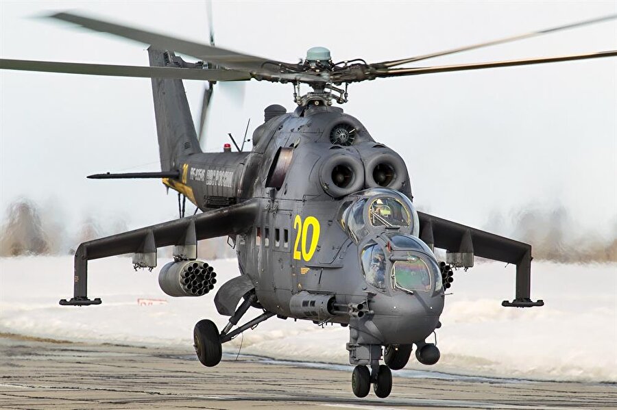 Mİ - 24 Saldırı Helikopteri
Mil Mi-24, Rusça: Миль Ми-24 1972 yılından beri Mil Moskova Helikopter Fabrikası tarafından üretilen ve elli ülke tarafından kullanılmakta olan Sovyet tasarımı, saldırı ve düşük kapasiteli askeri taşıma helikopteridir. NATO'daki kod adı Hind'dır. Şuan'da Bulgaristan, Çek Cumhuriyeti, Polonya ve Slovakya'da kullanılmaktadır.