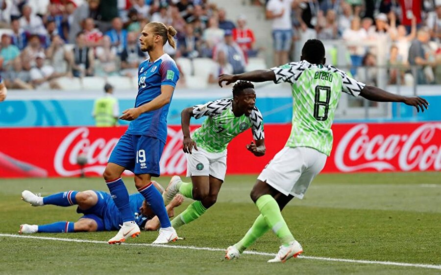 Ahmed Musa rüzgarı İzlanda'yı fena çarptı.