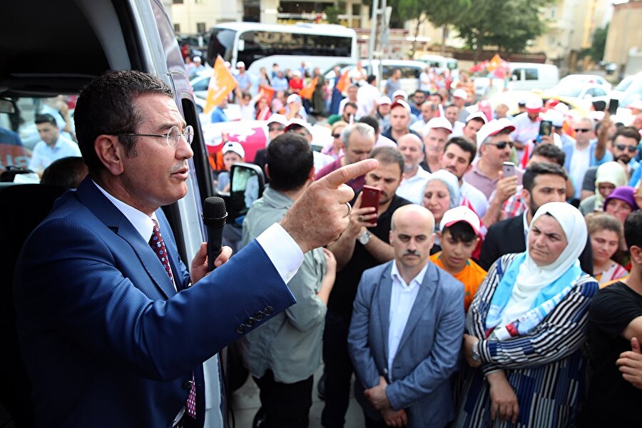 Milli Savunma Bakanı Nurettin Canikli