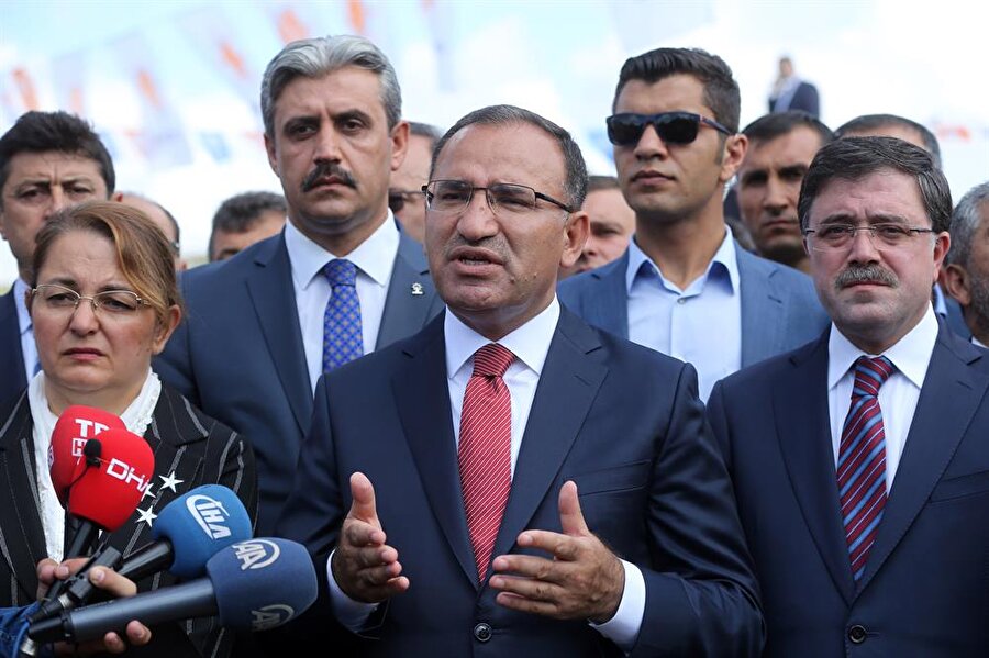 Başbakan Yardımcısı ve Hükümet Sözcüsü Bekir Bozdağ