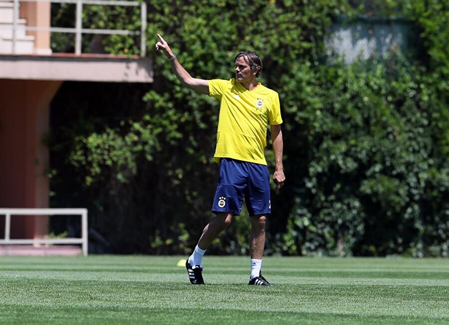 Cocu, İsmail Köybaşı'nın yerine O'nu istiyor