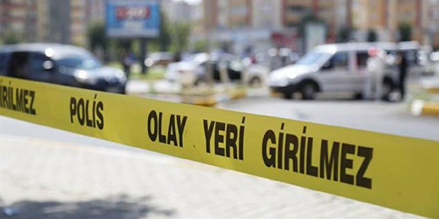 Erzurum'da 5 aracın karıştığı zincirleme trafik kazasında 1 kişi öldü, 4 kişi yaralandı.