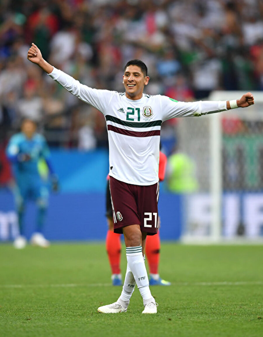 Edson Álvarez
Yaş: 20
Milli Takım: MeksikaKulüp: América