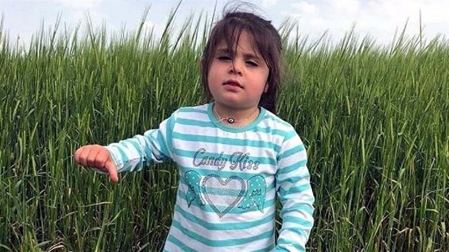 4 yaşındaki Leyla Aydemir Ağrı'da toprağa verildi.