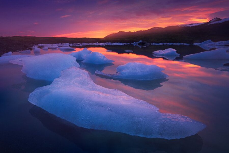 İzlanda’da çok fazla buzun varlığı da biliniyor. Daha az turist daha sert bölge demektir sonuçta!

                                    
                                    
                                    
                                    
                                    
                                    
                                
                                
                                
                                
                                
                                