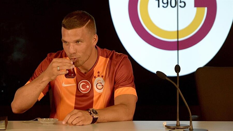 Lukas Podolski, Fenerbahçeli taraftarları çıldırttı! İşte Volkan paylaşım