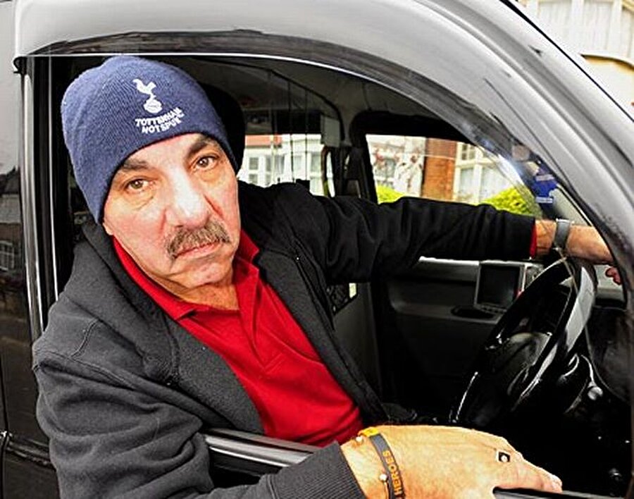 2001 yılında yine karakolluk oldu. Tottenham şapkası takan taksi şoförüne tüküren Wilshere, polisten ihtar aldı. Taksi şoförü ifadesinde, Wilshere’ı çok sarhoş olduğu için taksisine almadığını söyledi.

                                    
                                    
                                    
                                
                                
                                