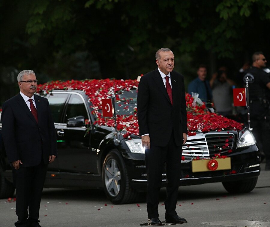 Türkiye Cumhuriyeti'nin ilk Başkan'ı Recep Tayyip Erdoğan