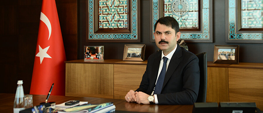 Çevre ve Şehircilik Bakanı: Murat Kurum

                                    
                                    
                                    
                                    
                                    
                                    
                                
                                
                                
                                
                                
                                