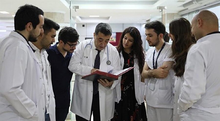 Zorlu hayat mücadelesi onu vazgeçirmedi: Fırıncıydı doktor oldu!