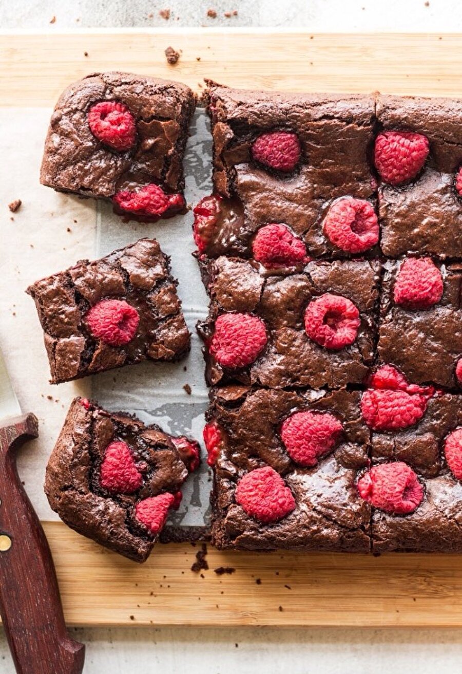 ​Frambuazlı browni
