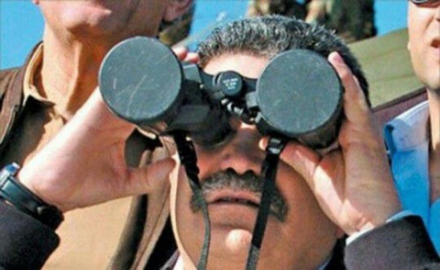 Mutlu günlere bakıyorum