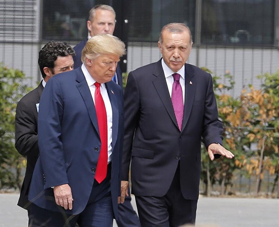 'NATO liderlerine sinirlenen Trump, Erdoğan'ı hariç tuttu: İşleri doğru biçimde yapıyor'