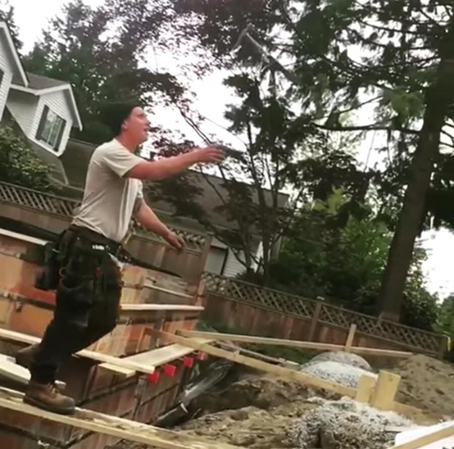 ​Aynı hareketi ben yapsam kafam yarılmıştı