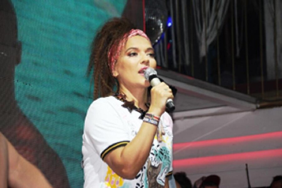 Demet Akalın