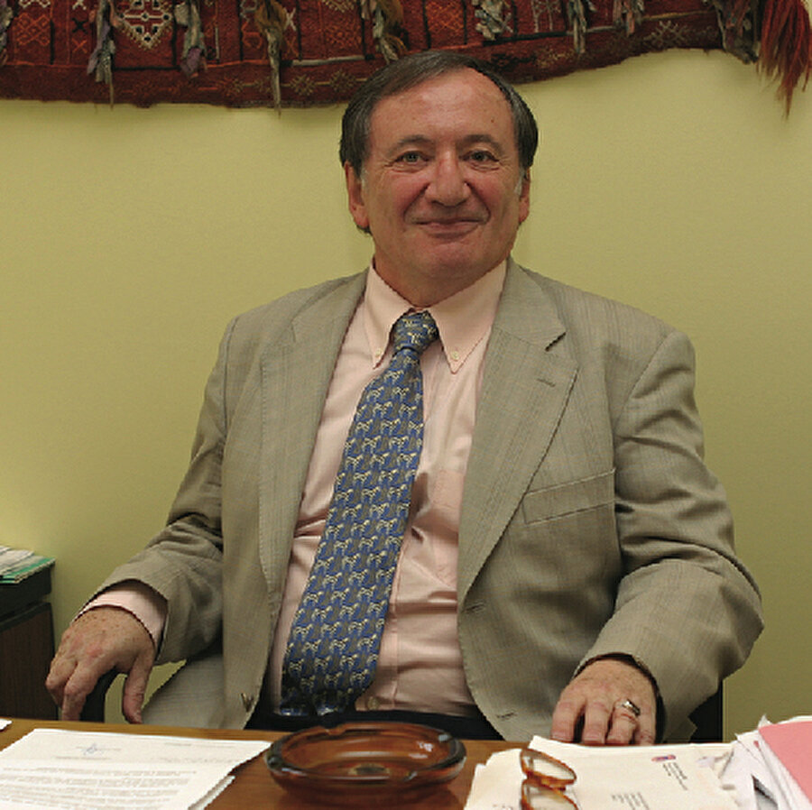 
                                    
                                    
                                    
                                    
                                    
                                    Prof. Gilles Veinstein: “Halil İnalcık Osmanlı tarihinin Babasıdır”
                                
                                
                                
                                
                                
                                