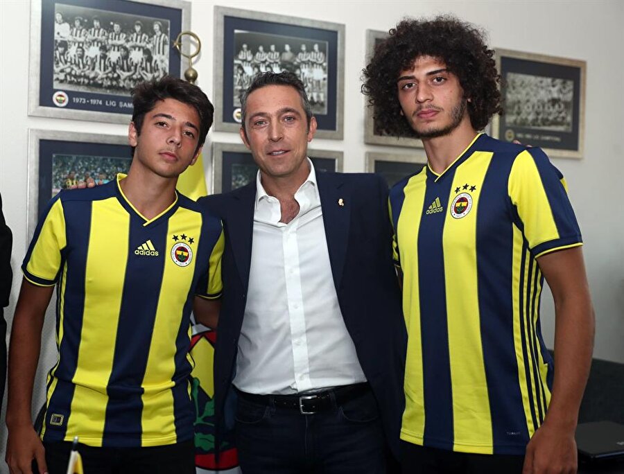 Ali Koç transfer politikası gereği genç oyuncularla sözleşme imzalamaya devam ediyor.