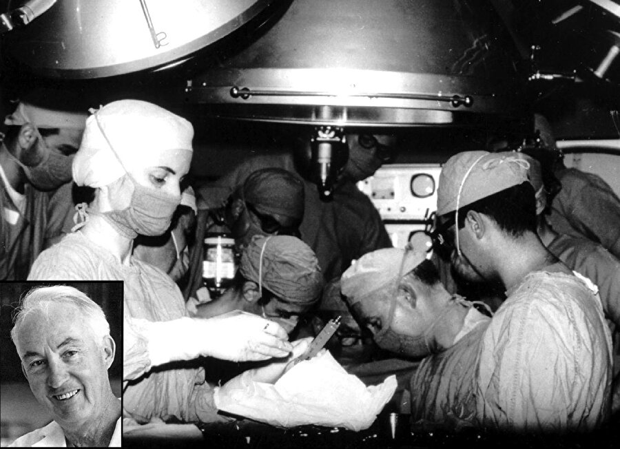 6. İlk başarılı kalp nakli, 3 Aralık 1967'de Dr Christiaan Barnard tarafından bir Cape Town hastanesinde gerçekleştirildi.

                                    
                                    
                                    
                                
                                
                                