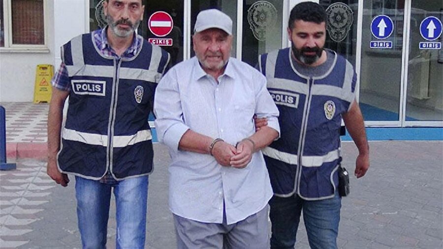 80 yaşındaki cezaevi firarisi dolandırıcı, Aksaray’da yapılan operasyonda yakalandı.