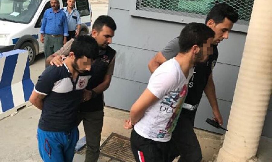 Gözaltına alınan 7 kişiden, 2'si kadın, 4'ü tutuklandı.