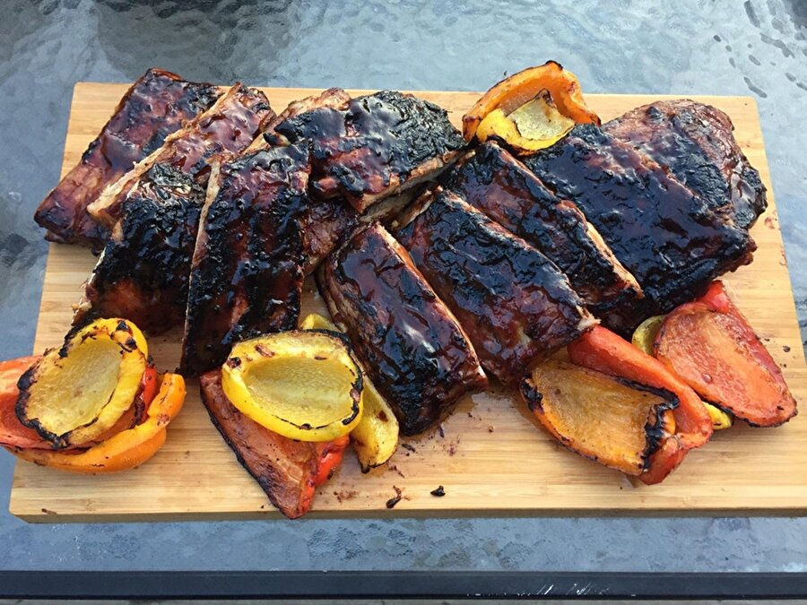 Barbekü soslu kaburga