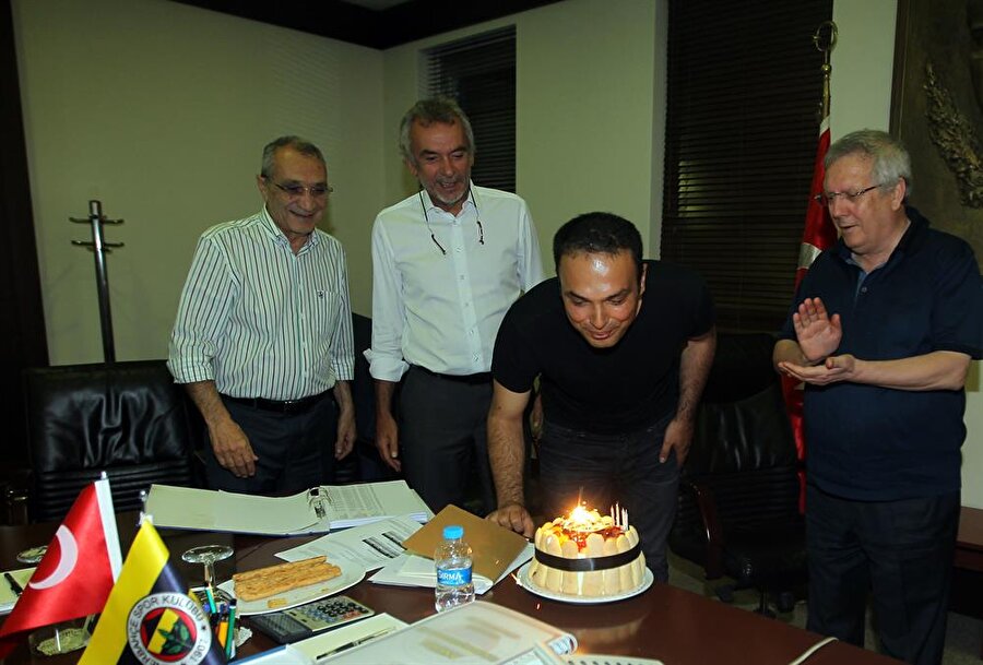 Fenerbahçe'de yaprak dökümü sürüyor...