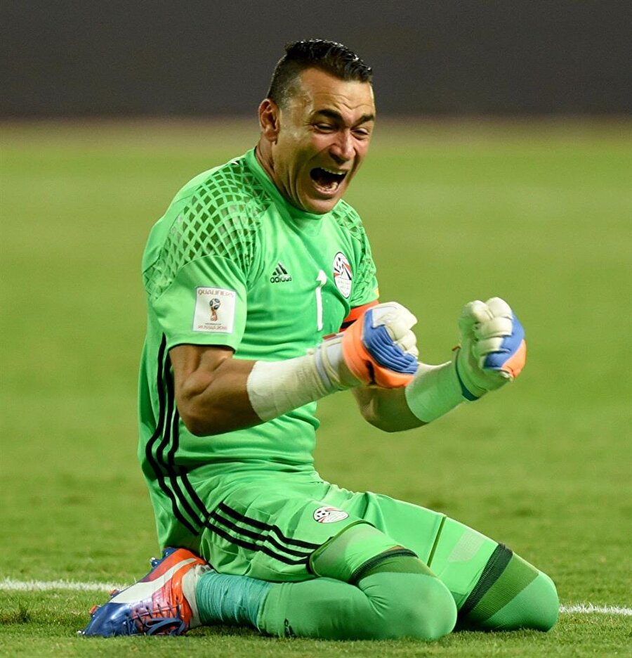 Essam Al-Hadary, milli takımı bıraktığını açıkladı.
