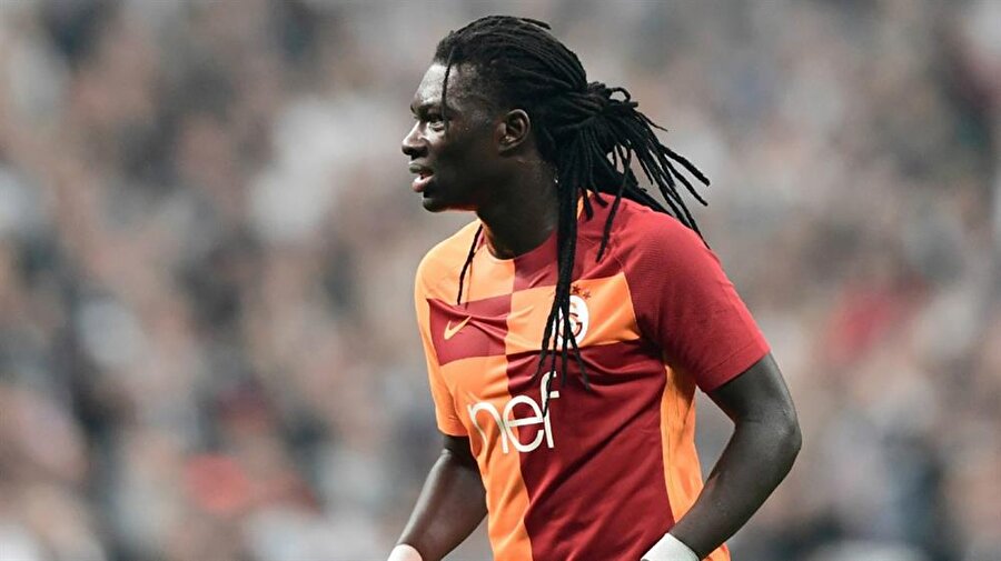 Galatasaray ile Gomis arasında sular durulmuyor.