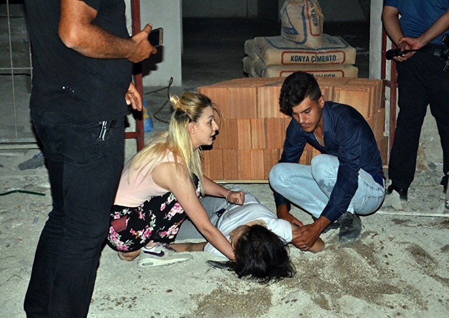 Vatandaşların çabalarını dinlemeyen S.E., ‘Hakkınızı helal edin' diyerek kendini boşluğa bıraktı.