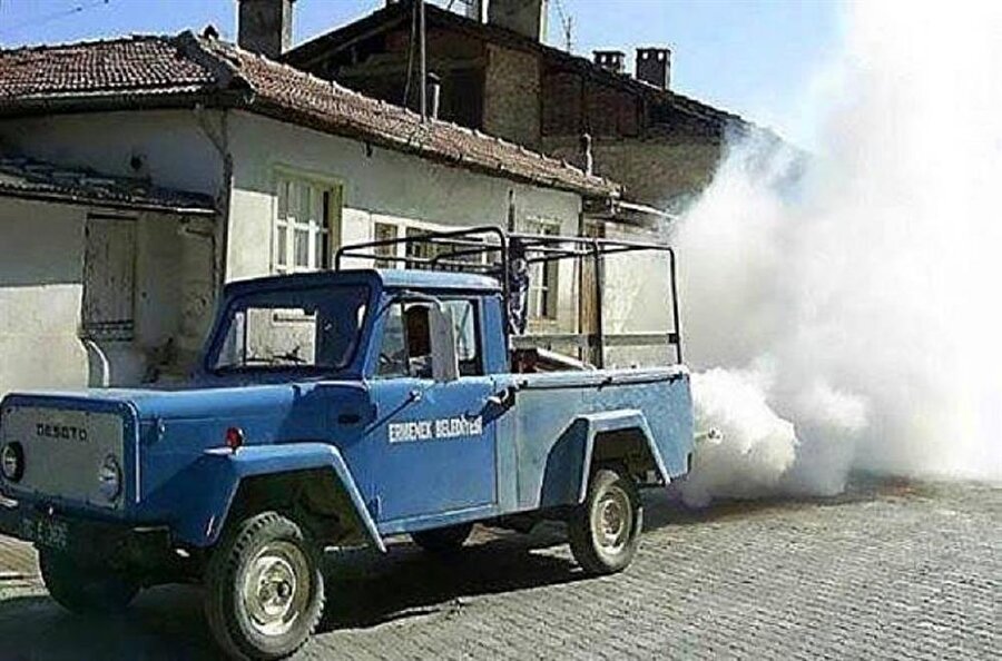 Peşinden amaçsızca koşulurdu